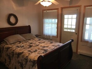 4 chambres, fer et planche à repasser, Wi-Fi gratuit, draps fournis