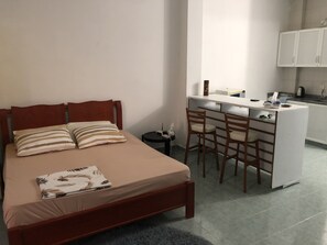 1 bedroom, desk, free WiFi, bed sheets - ★ Enjoy Sunsets- Panoramic view- Couple’s Getaway (Jounieh)