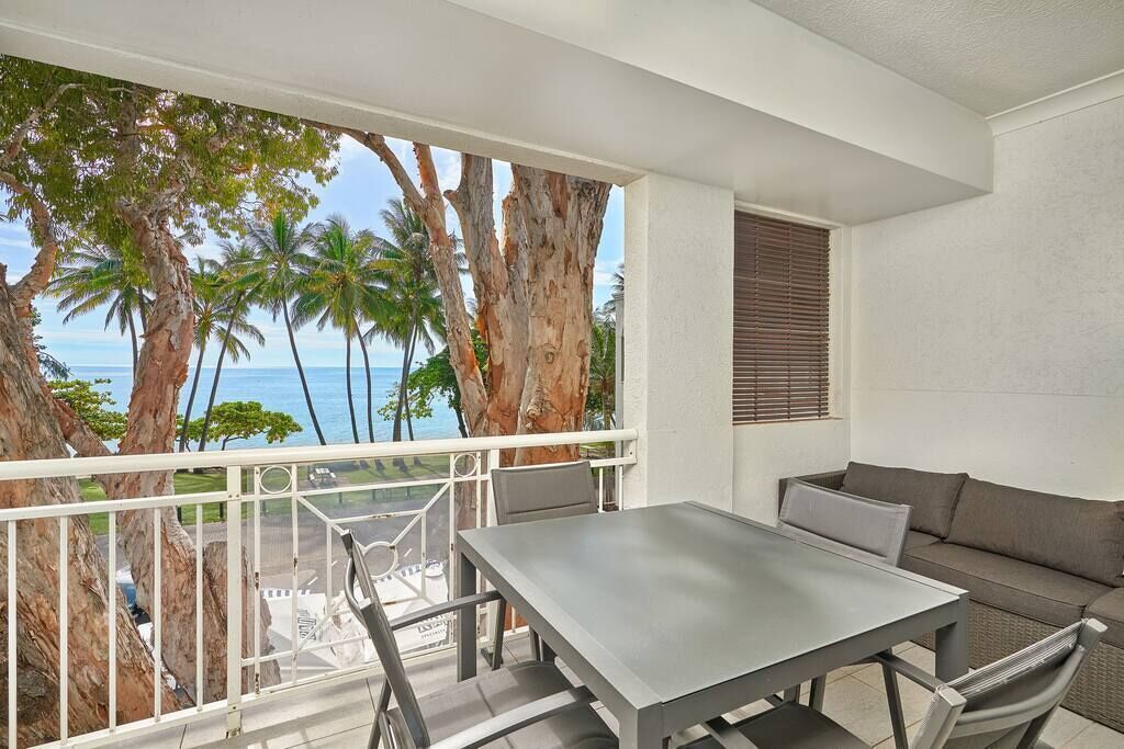Alassio 1 Bedroom Beachfront 302-1 Palm Cove
