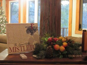 Lobby - On the Riverbend Cabin (Claxton)