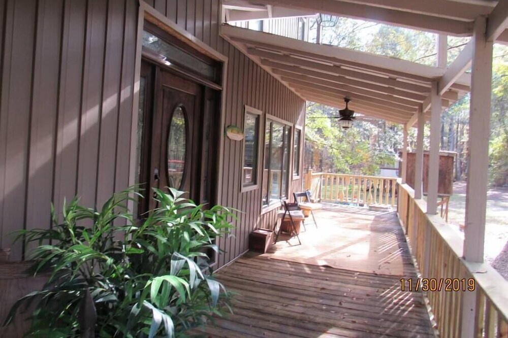 On the Riverbend Cabin