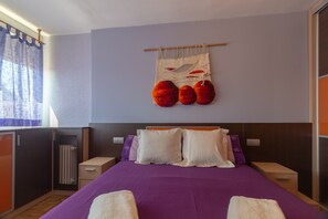 3 chambres, bureau, lit parapluie, Wi-Fi gratuit