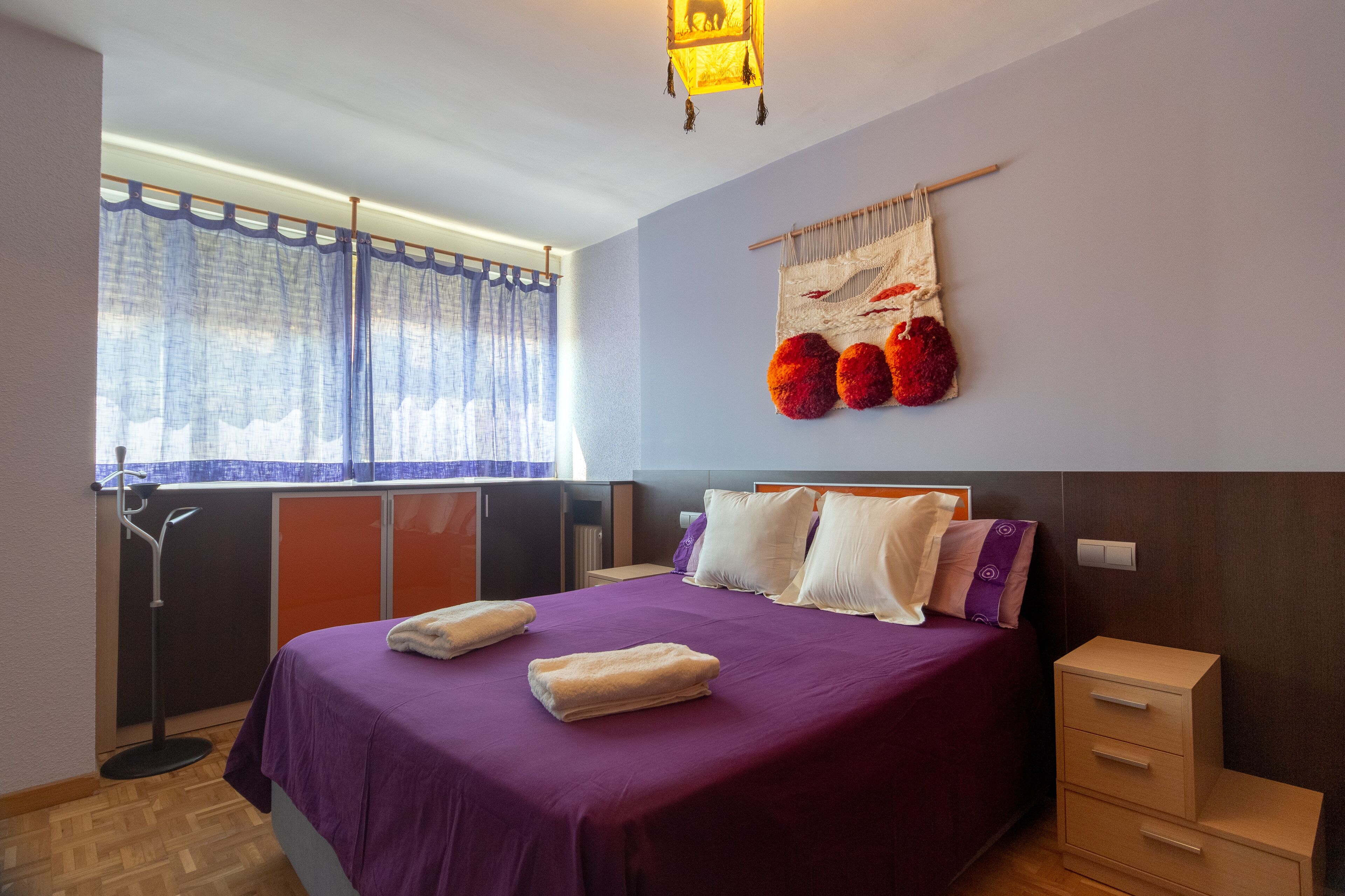 3 bedrooms, desk, travel crib, free WiFi