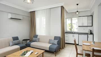 Standard Suite | In-room dining