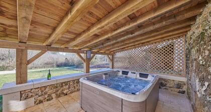 Magnifique gĂźte tout confort avec spa Ă 5 min de BrantĂŽme