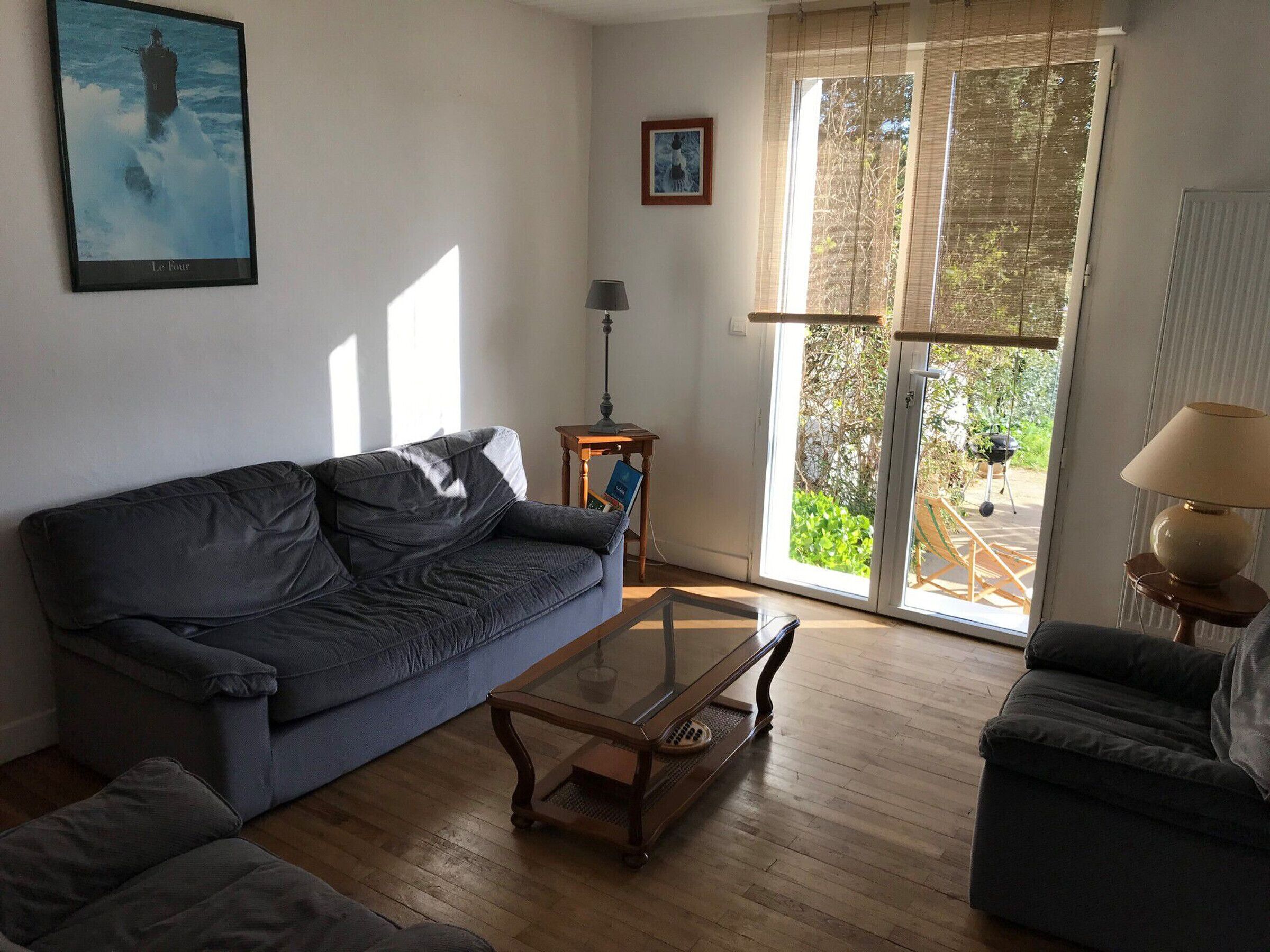 Bright House With Garden, 10 Min From Le Palais Center, Pets Allowed - Le Palais