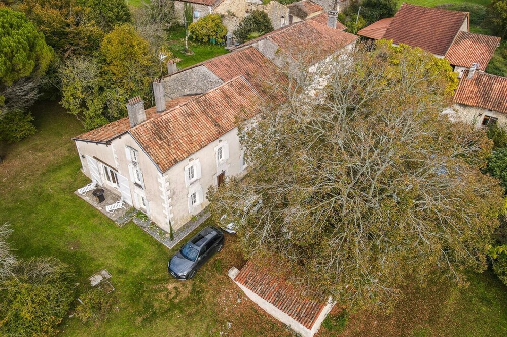 Gite Brantôme en Périgord-Brantôme, 4 bedrooms, 12 persons