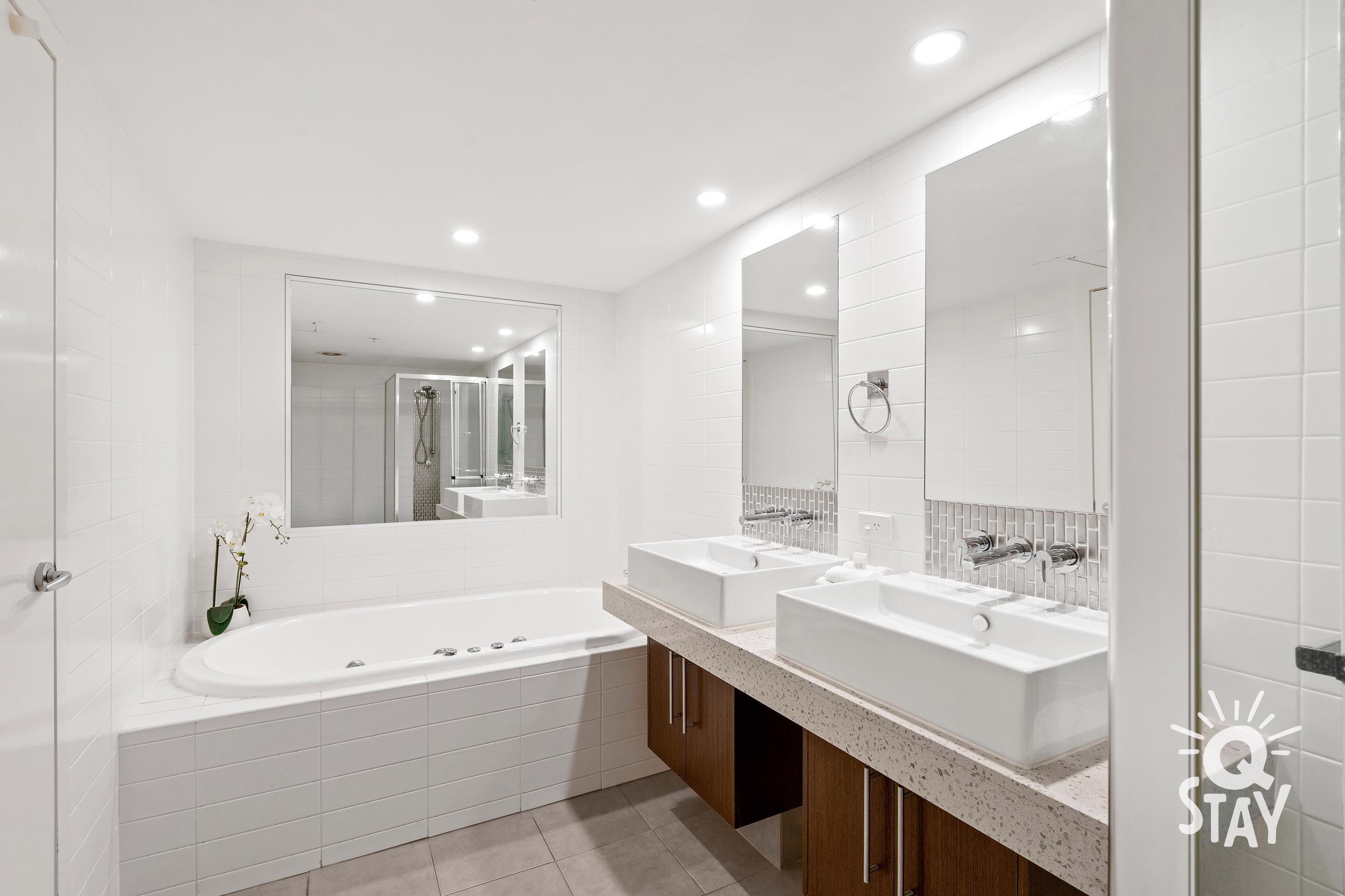 Wings Resort - 2 story 3 Bedroom Penthouse — image 24