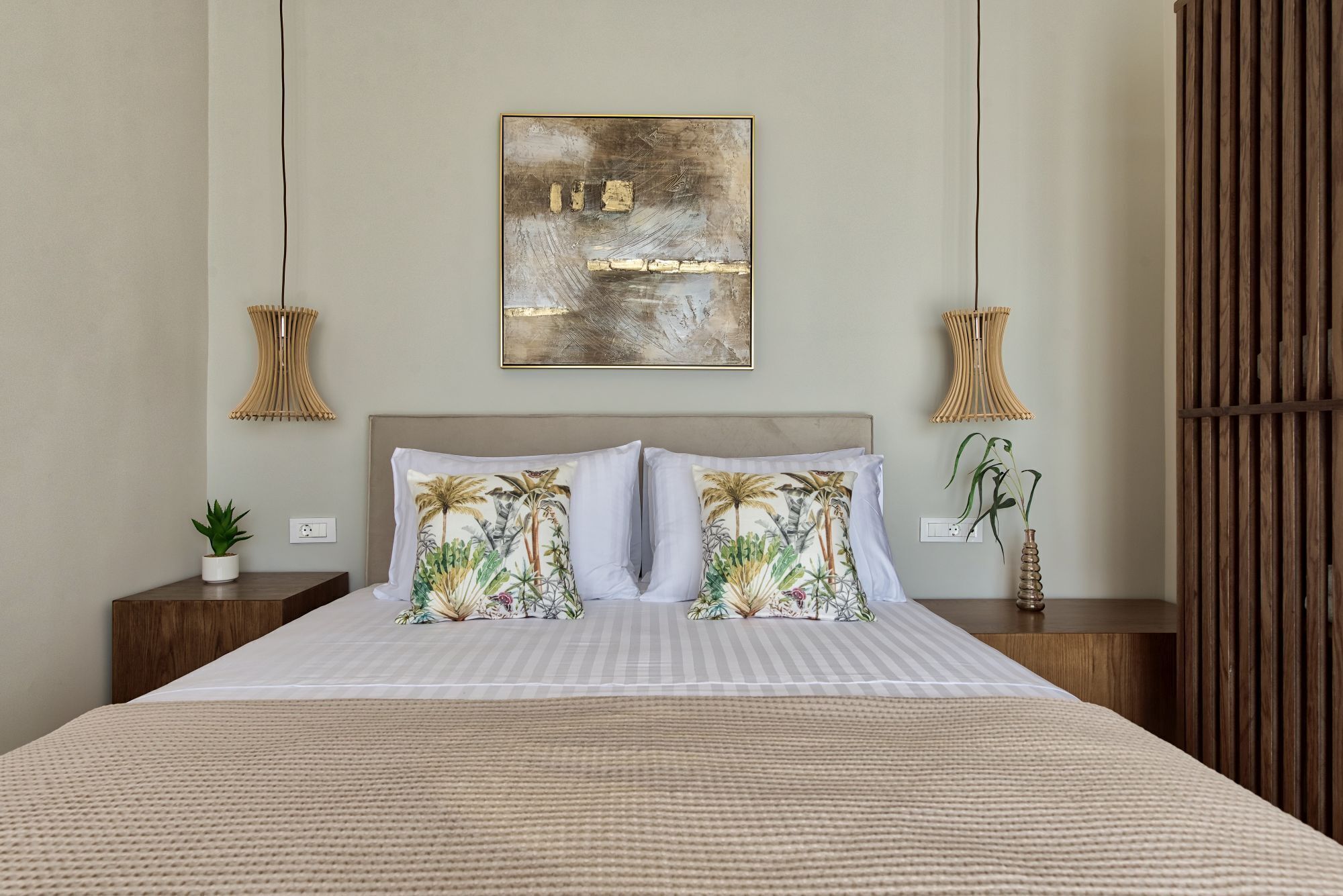 Delight Luxury 5 bedroom Villa with private pool