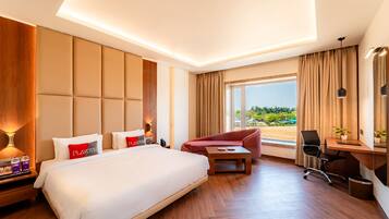 Desk, laptop workspace, free WiFi, bed sheets