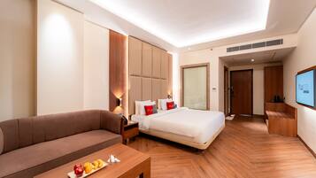 Desk, laptop workspace, free WiFi, bed sheets