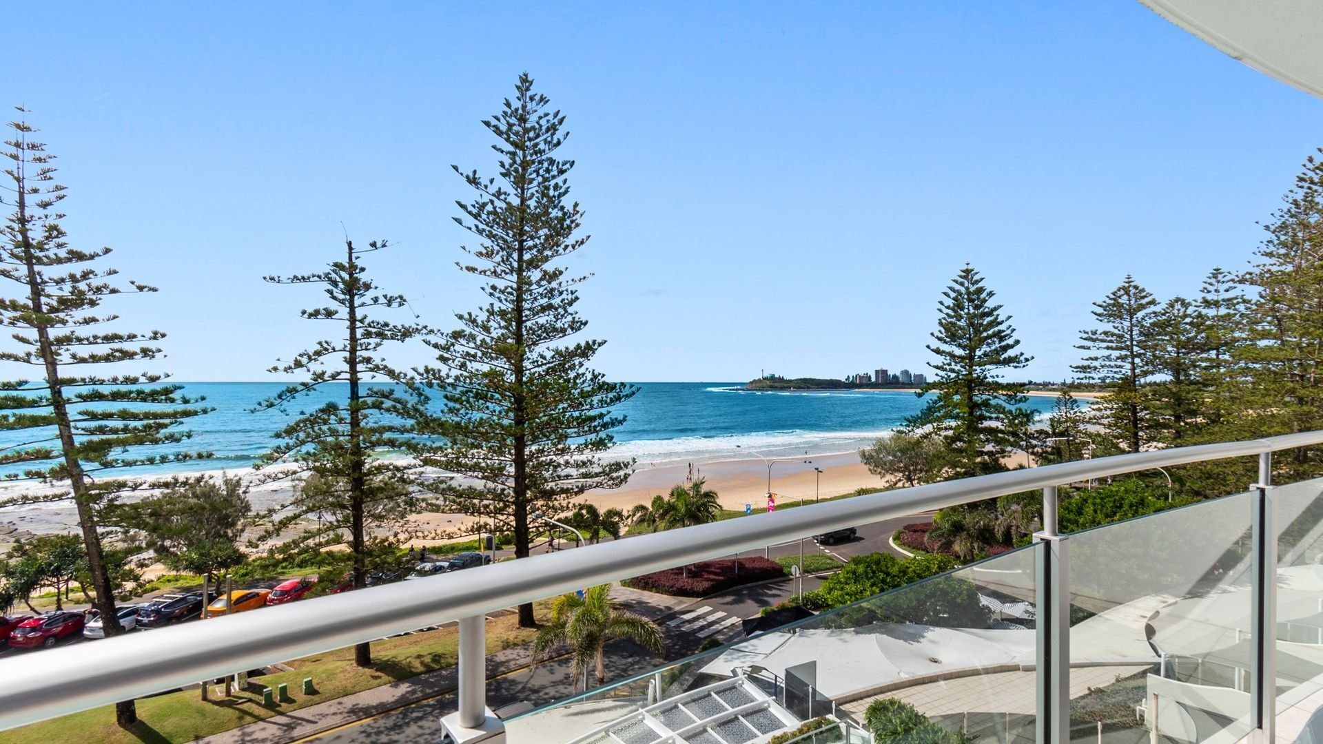 Sirocco 507 by G1 Holidays - Two Bedroom Beachfront Oveanview Apartment in Sirocco Resort — image 5