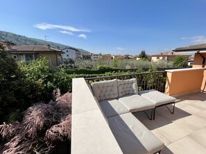 Property grounds - Casa prima gardenia - quiet and central (Torri del Benaco)