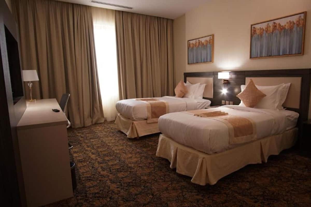 Kamar Twin Deluks | 2 kamar tidur, brankas, kedap suara, dan setrika/meja setrika