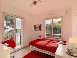 3 chambres, bureau, lit parapluie, Wi-Fi gratuit