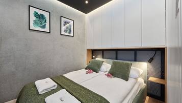 1 habitación, tabla de planchar con plancha, wifi y ropa de cama