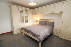 Feriehus | 4 soveværelser, individuelt design, individuel indretning, gratis Wi-Fi