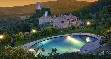 Charming farmhouse with panoramic view, relaxation, romantic, cuisine