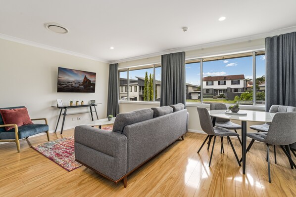 Family Apartment | Living room - Jesmond Short Stay Apartments (Jesmond)