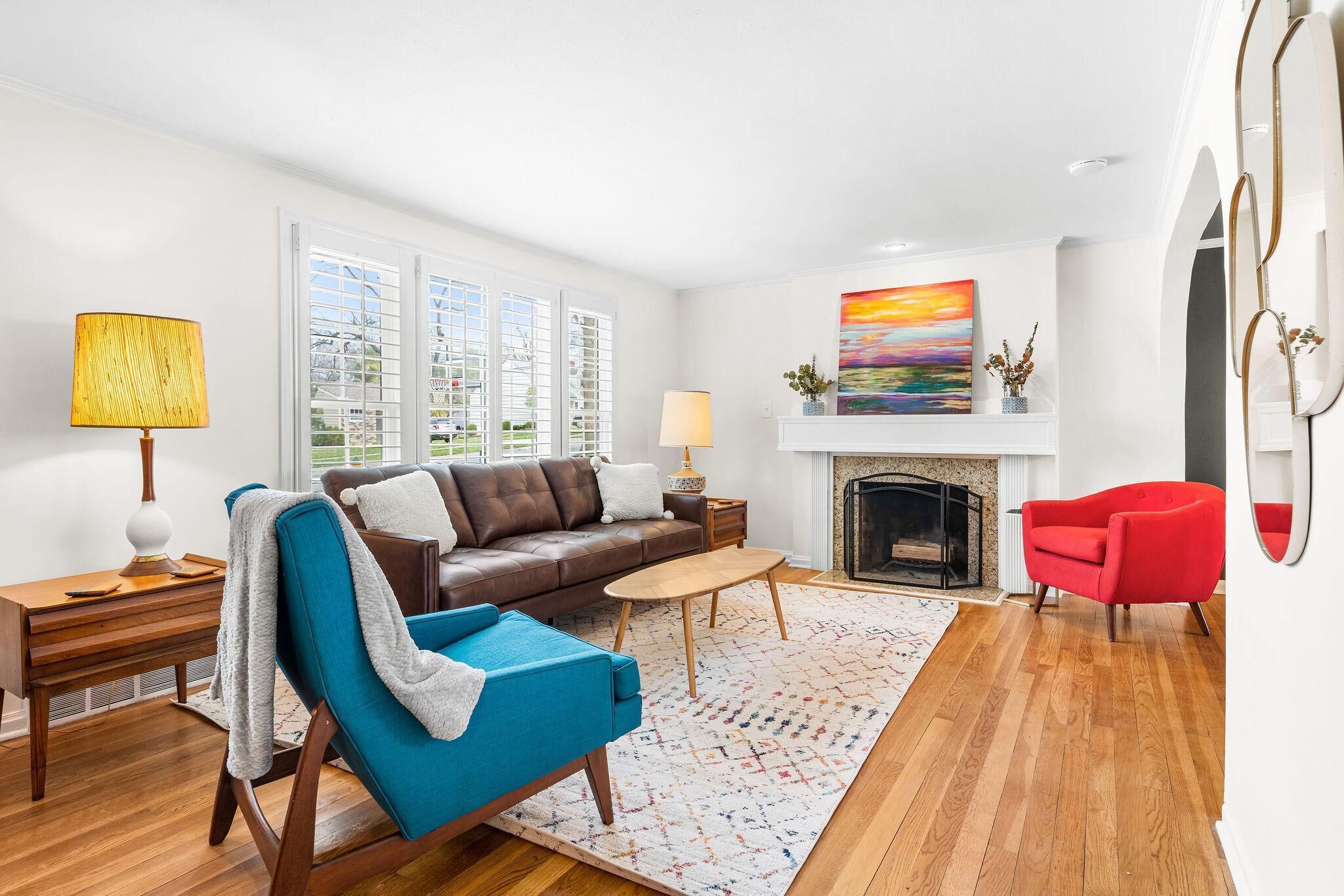 The Hawthorn - Walkable to PV shops + Pet Friendly!