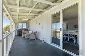 Outdoor dining - Hamptons- Hampton’s style home that will have you feeling instantly relaxed (Lancelin)