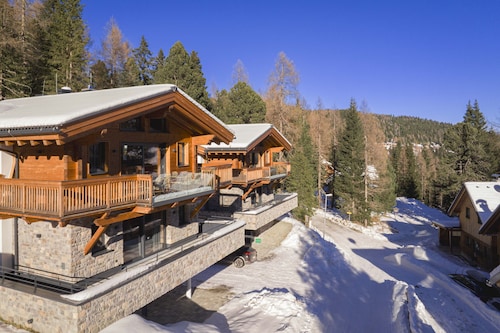 Superior Ferienhaus für 10 Personen mit Sauna  und Außenwhirlpool