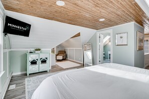 Casa, varias camas, chimenea, vista al jardín | 4 habitaciones, wifi gratis y ropa de cama 