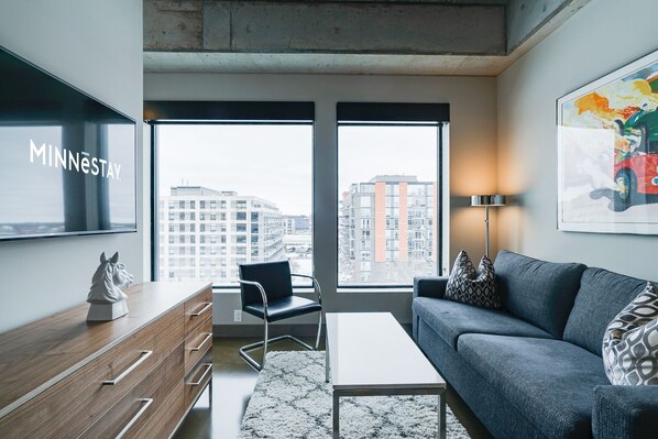 40-inch TV with digital channels