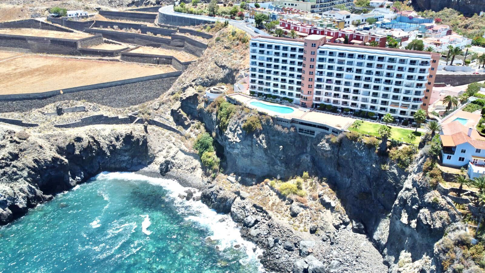 Studio with wonderful ocean view and WiFi