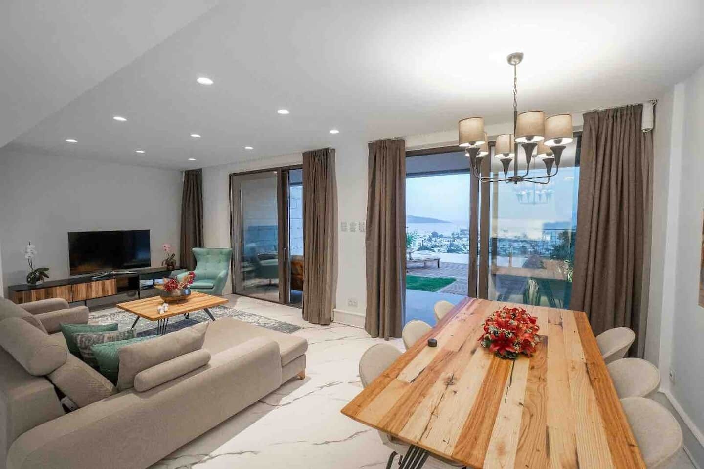 Villa with Private Pool, Bodrum CityCenter