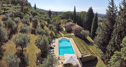 Villa with view and private pool