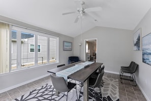 Dining - Newly Redecorated Beach Home in Wildwood Crest! (Wildwood Crest)