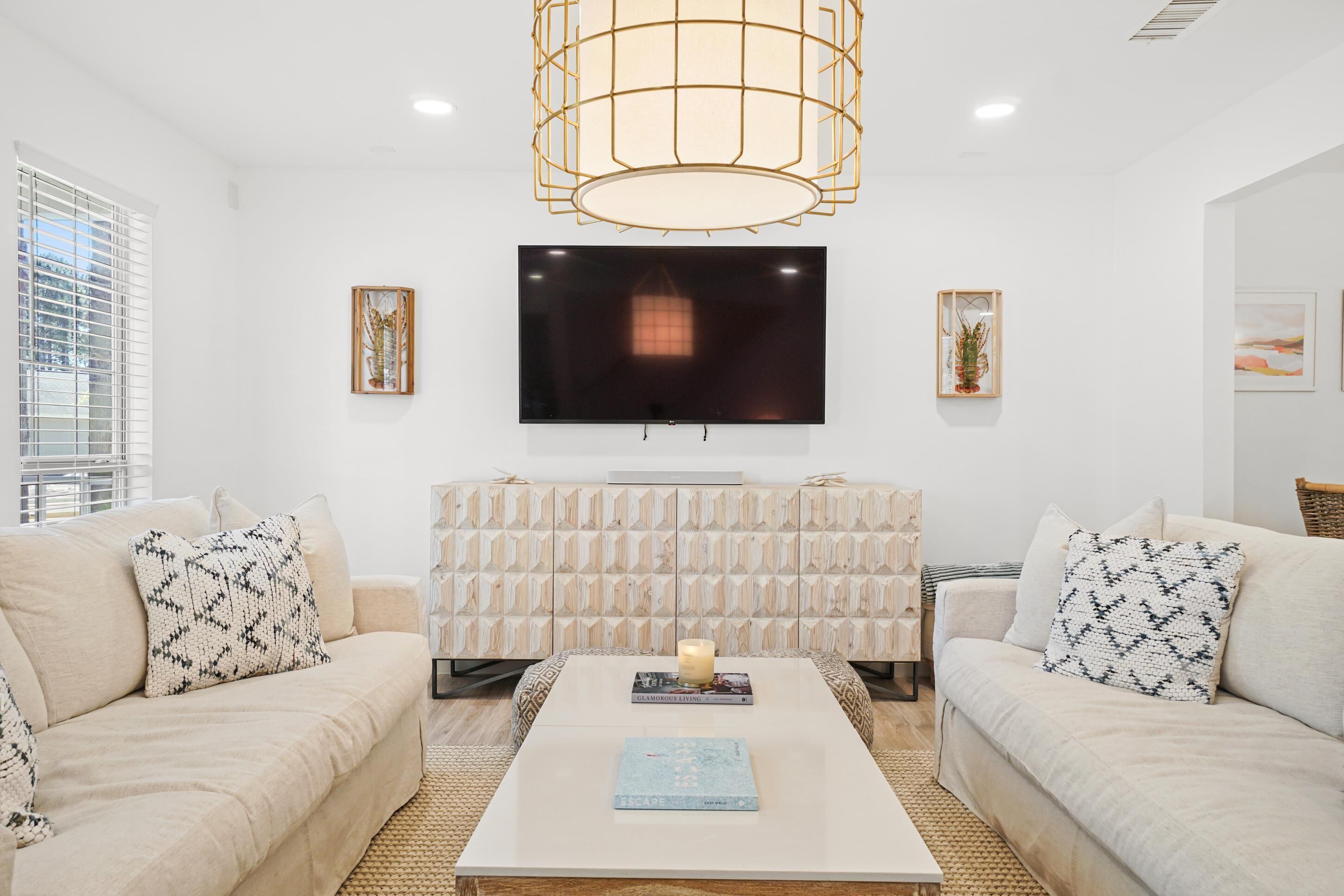 30A Beach House  **Sleeps 17** Beach Access, Free Round Golf Daily!