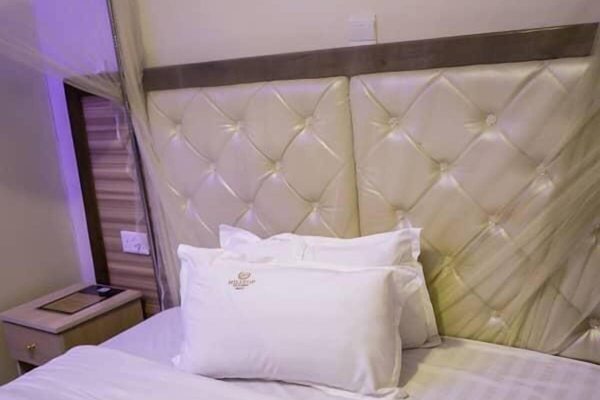 Executive Double Room | Premium bedding, desk, WiFi (free), individually decorated