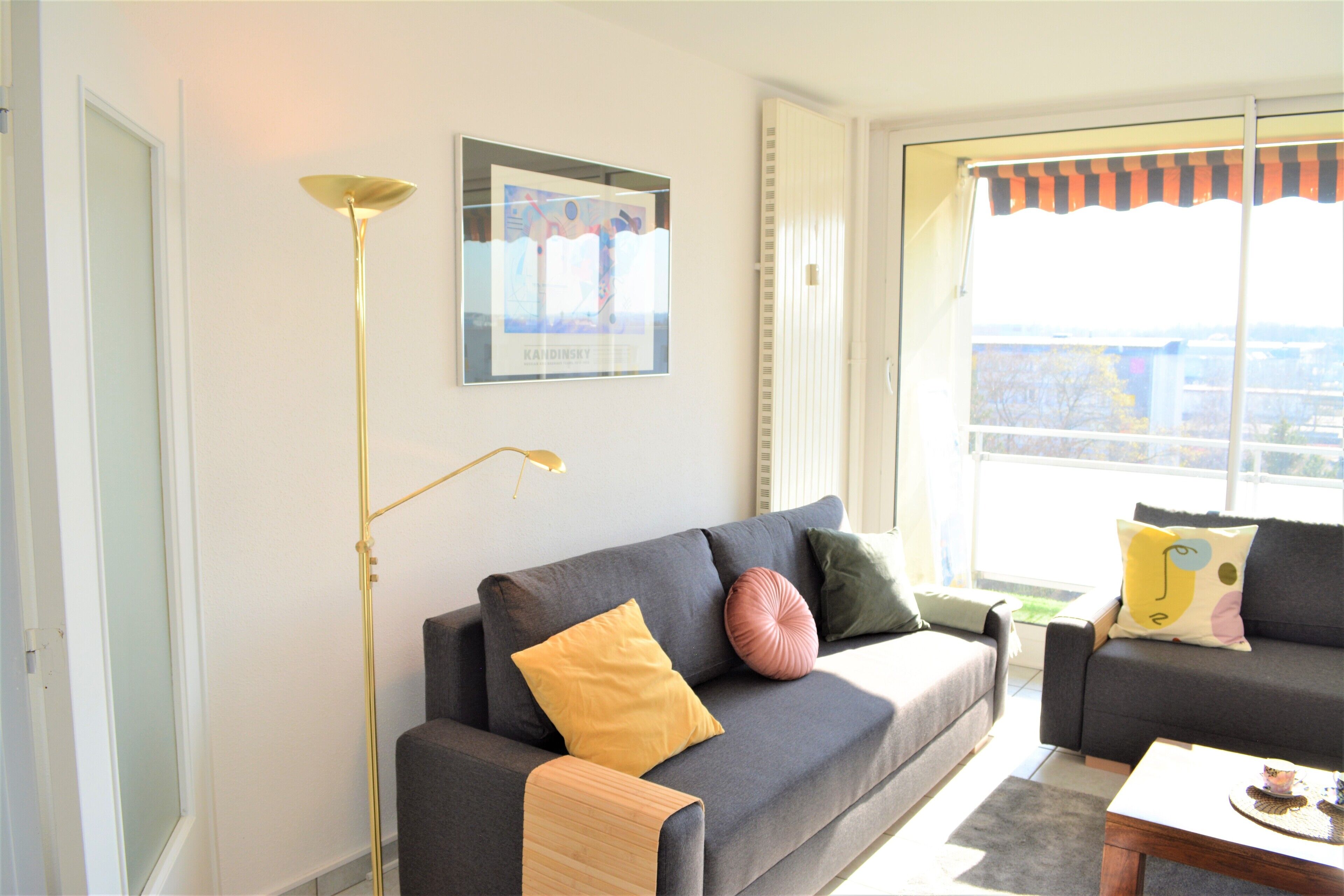 Modern Flat: Airport/ Basel/Center, 3 countries