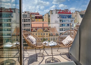 Luxury Apartment | Terrace/patio