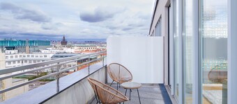 VN17 Rooftop Suites by Adrez Living