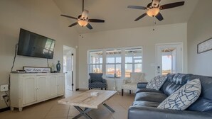Interior - Seabiscuit (Gulf Shores)