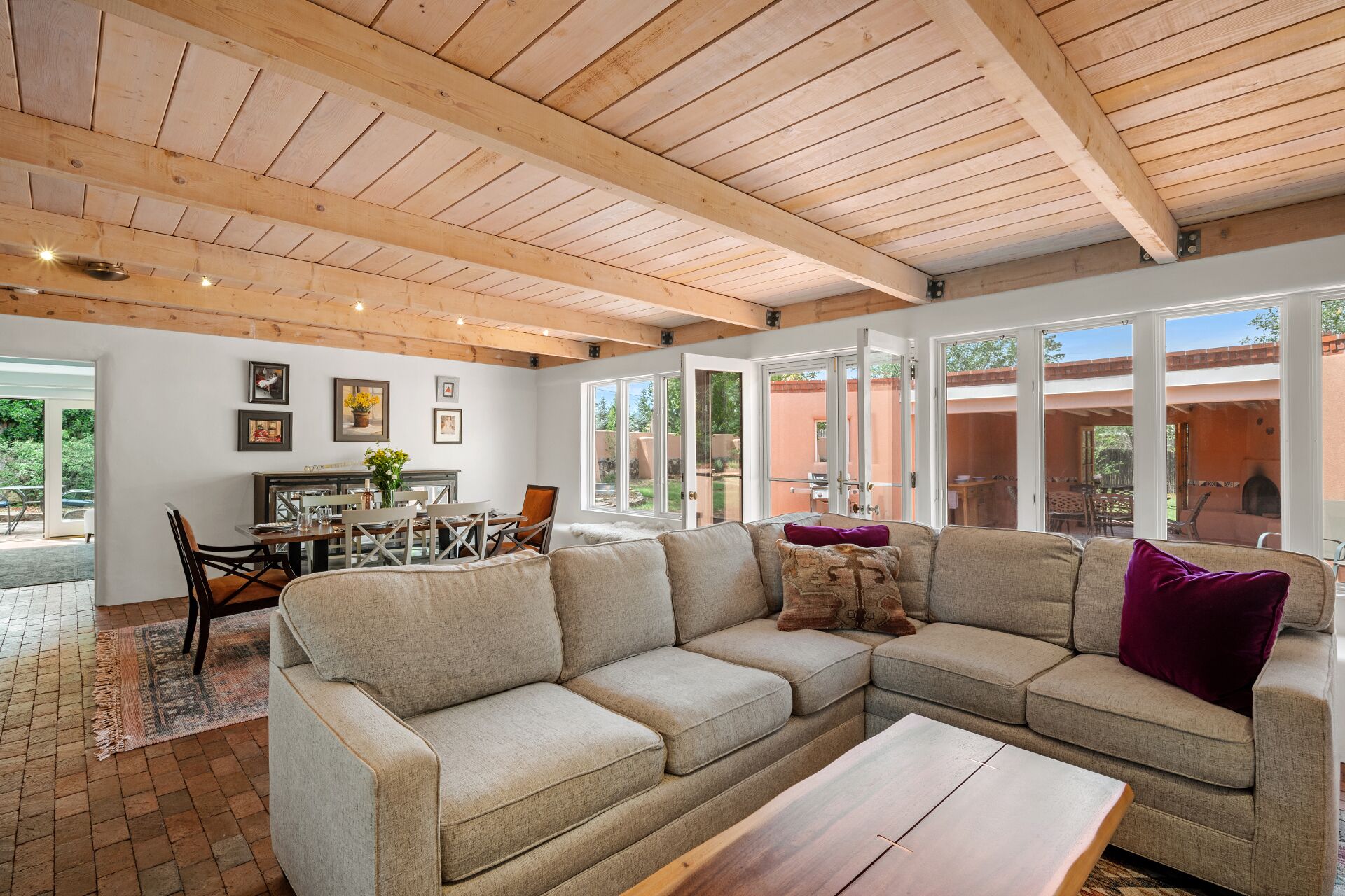 Hot Tub, Incredible Outdoor Spaces, Relaxing and Comfortable