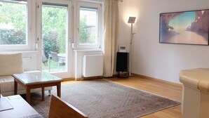 Smart-TV, TV-spill, DVD-spiller og bøker
