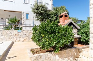 Exterior detail - Apartment Jakov (Solta)