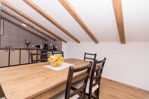 Apartment (A2) | Speisen