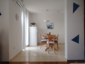 Apartment (A1) | Dining