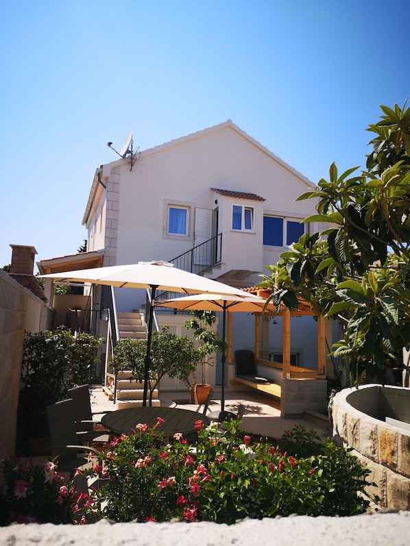 Apartment (A2) | Terrace/patio