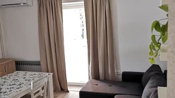 Apartment (A2) | Living room