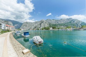 Water view - Apartments Cetina (Omis)