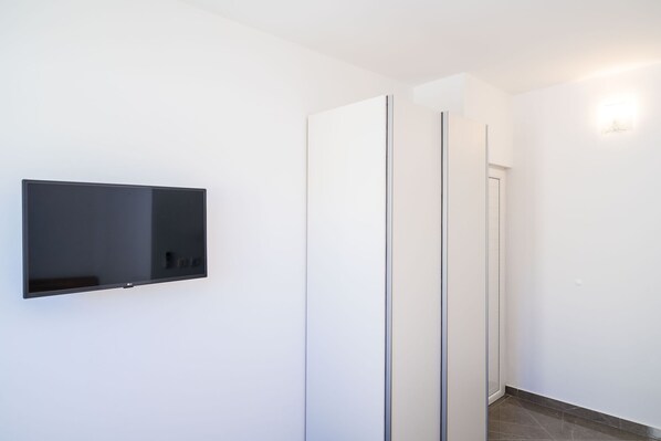 Exterior detail - Apartment and Rooms Mato (Zupa dubrovacka)