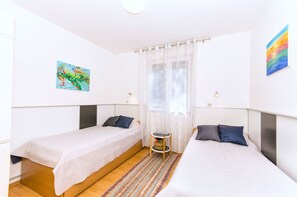 2 Schlafzimmer, Bügeleisen/Bügelbrett, kostenloses WLAN