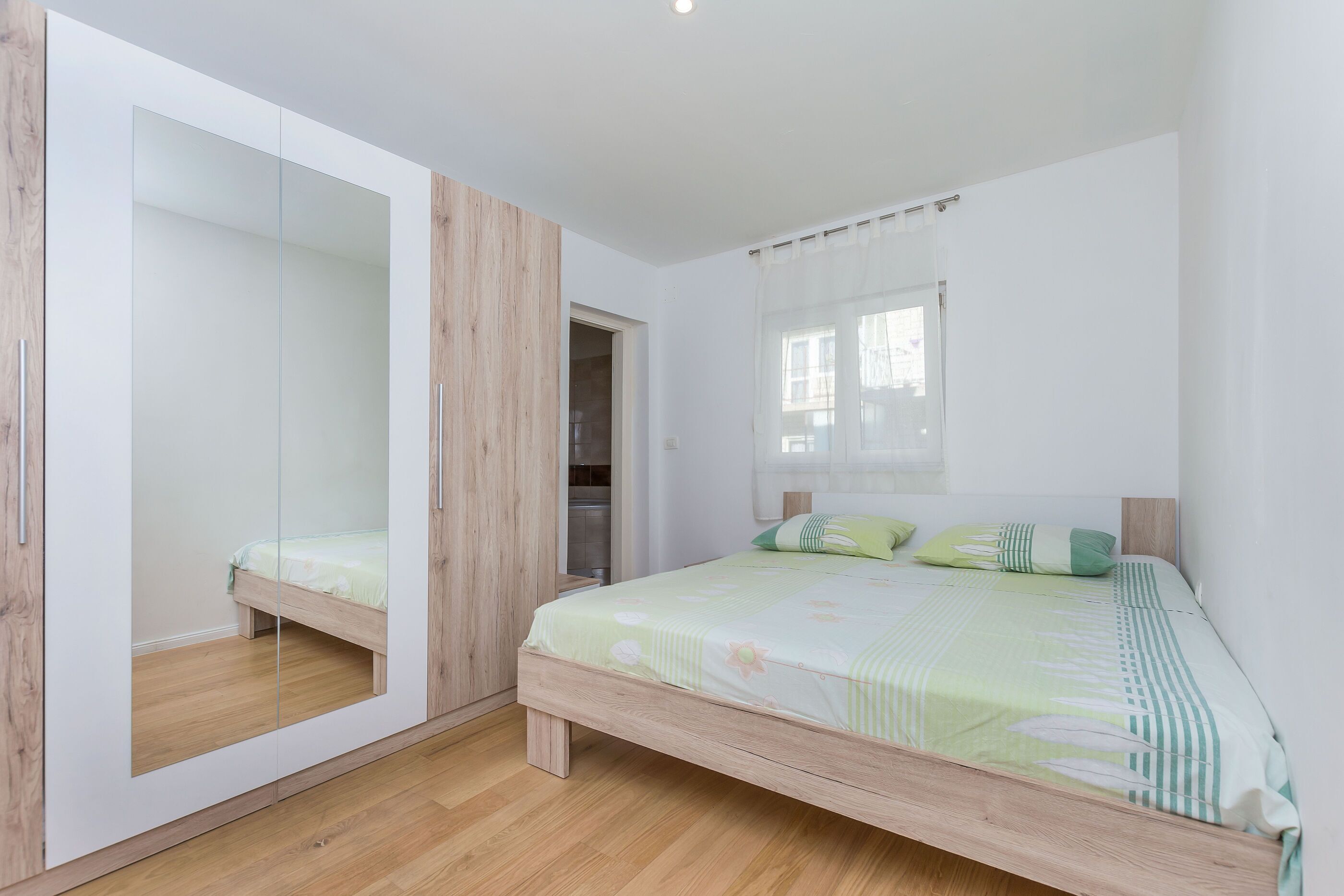 2 Schlafzimmer, Bügeleisen/Bügelbrett, kostenloses WLAN