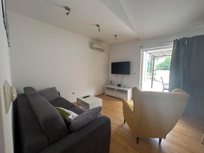 Apartment (A1) | Living area - Apartment Ivana (Omis)